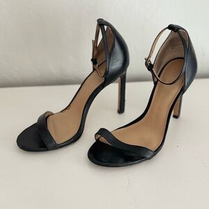 Banana Republic Minimalist Black Leather Strappy Women's Heels, 6